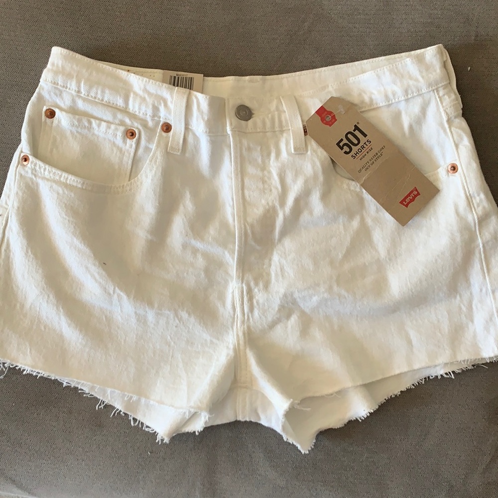 White Levi jean shorts